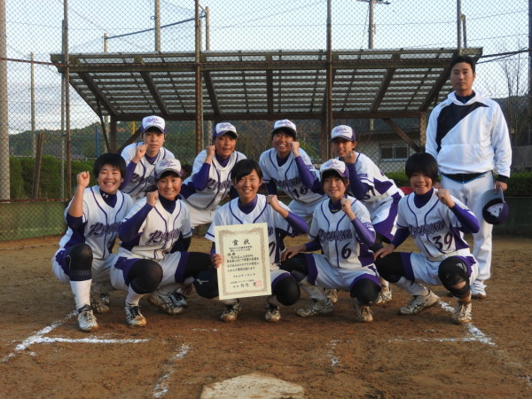 第３６回北信越高等学校新人大会　女子　優勝チーム＜龍谷富山＞